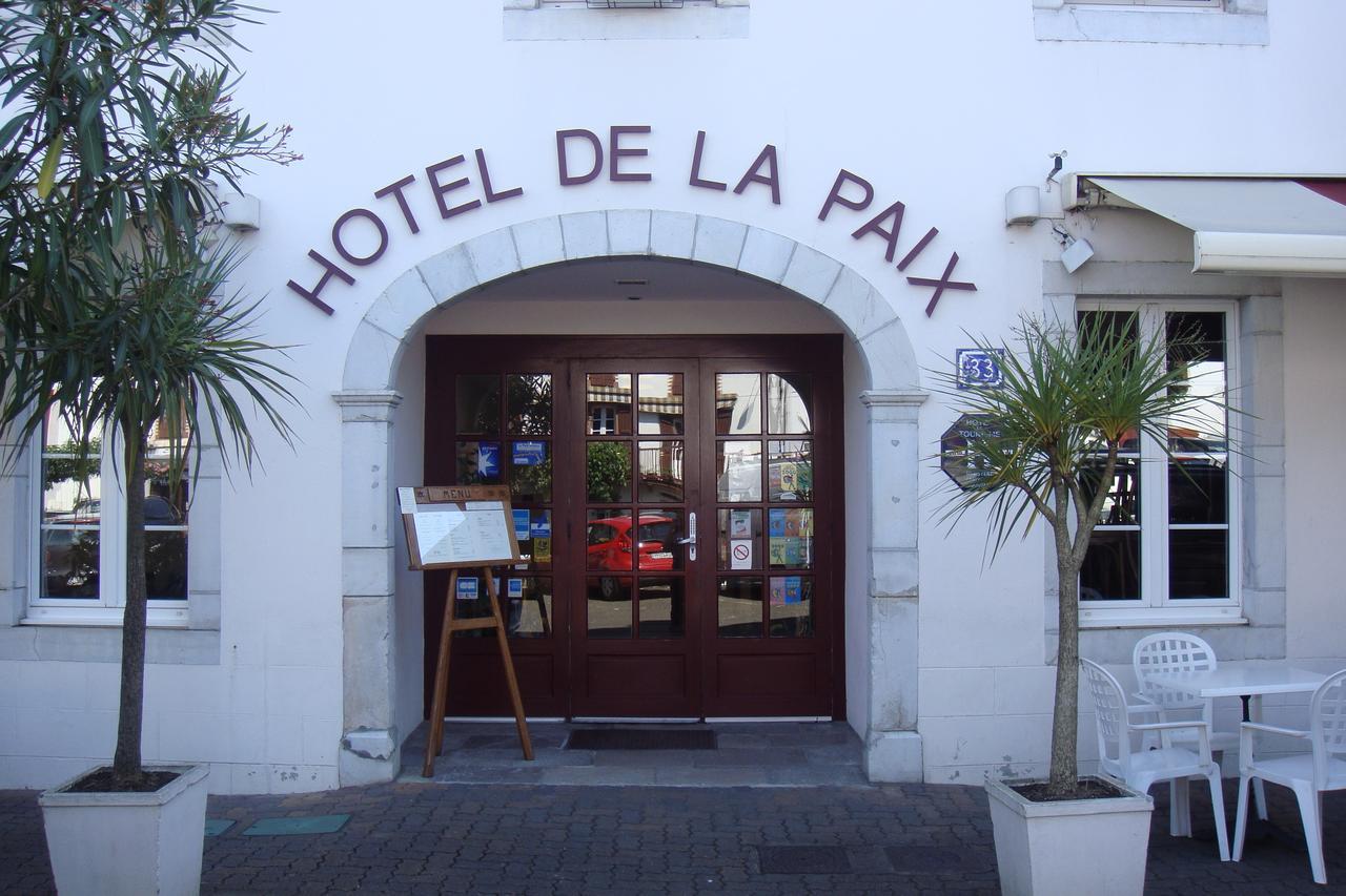 Hotel-Restaurant De La Paix Saint-Palais  ภายนอก รูปภาพ