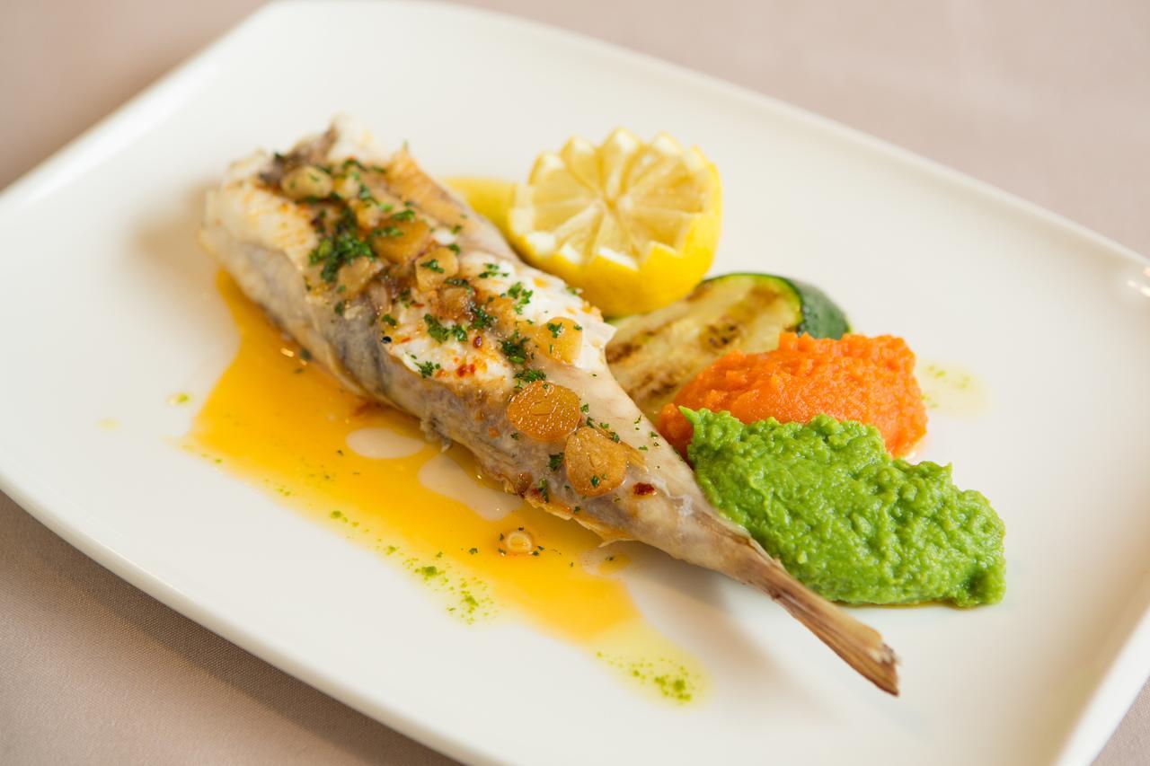 Hotel-Restaurant De La Paix Saint-Palais  ภายนอก รูปภาพ